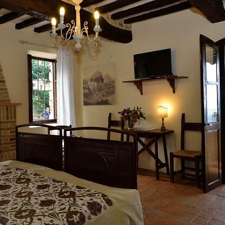 Antico Borgo Di Tabiano Castello - Relais De Charme Hotel Tabiano Terme Екстериор снимка
