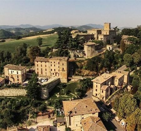 Antico Borgo Di Tabiano Castello - Relais De Charme Hotel Tabiano Terme Екстериор снимка