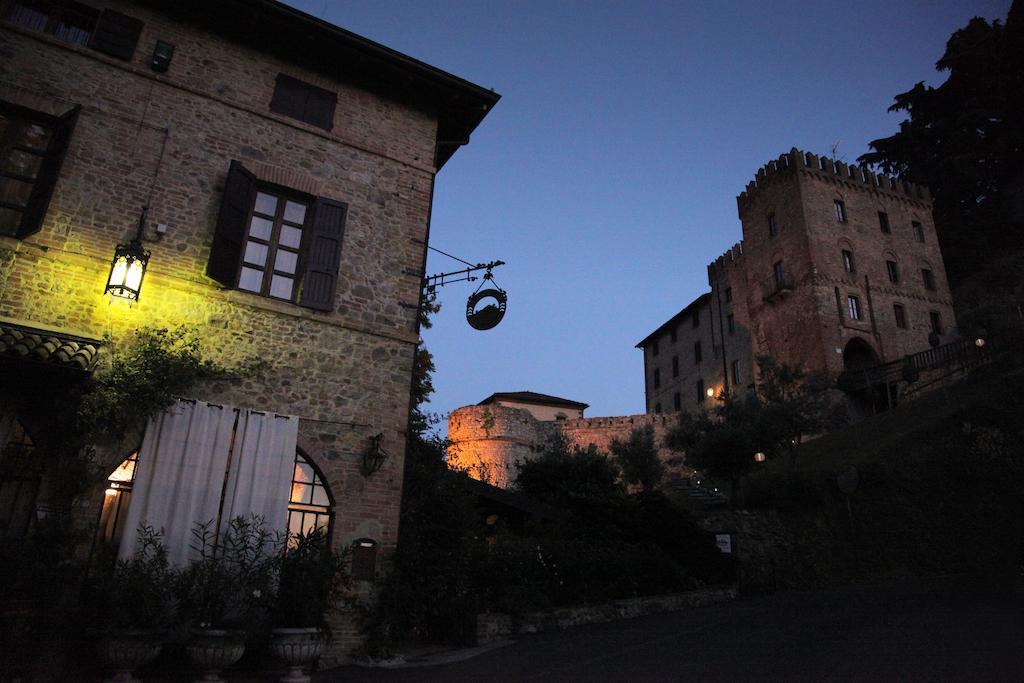 Antico Borgo Di Tabiano Castello - Relais De Charme Hotel Tabiano Terme Екстериор снимка