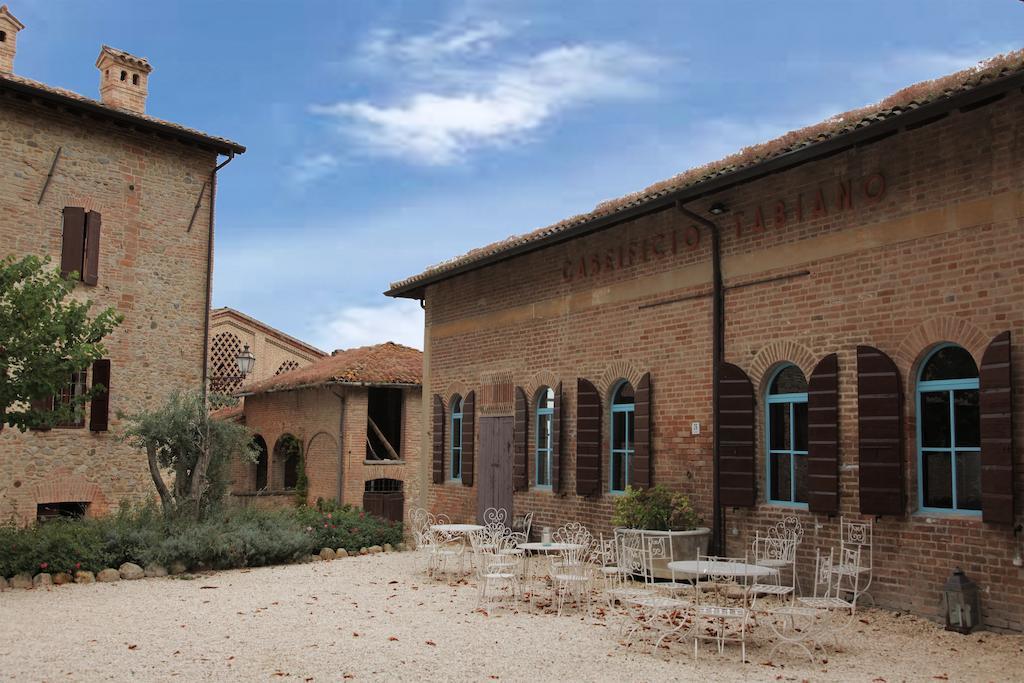Antico Borgo Di Tabiano Castello - Relais De Charme Hotel Tabiano Terme Екстериор снимка